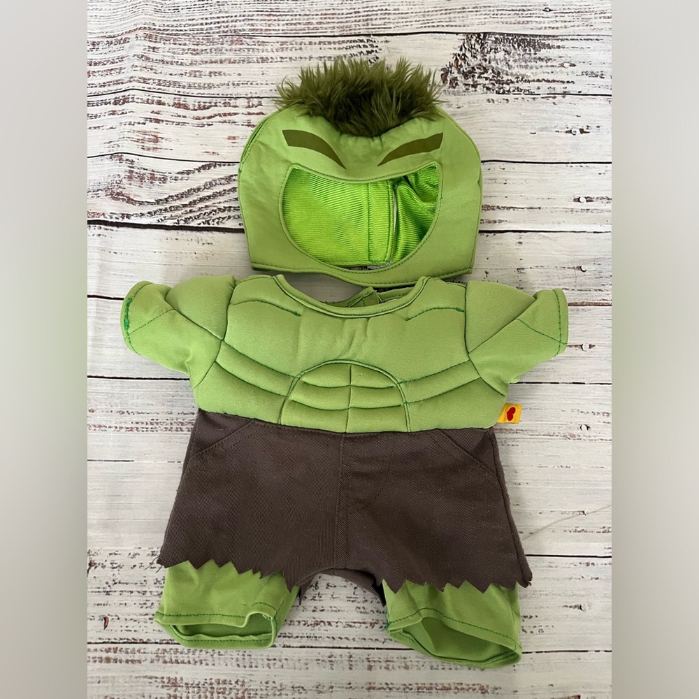 2012 Build A Bear The Hulk outfit